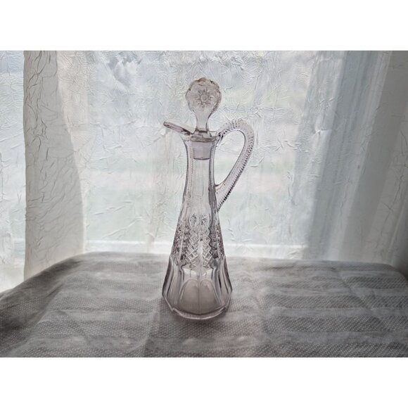 Vintage Lavender Glass Cruet With Floral Stopper & Embossed Diamond Pattern hand - Picture 8 of 10